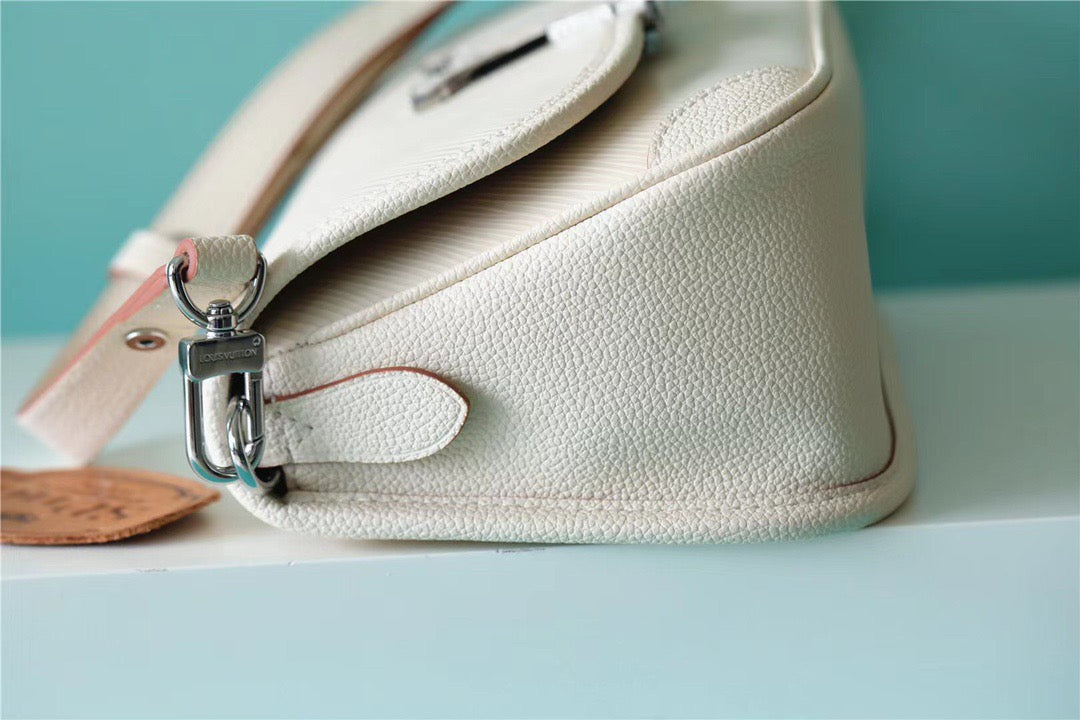 Louis Vuitton Buci Epi Quartz White  Shoulder And Crossbody Bags
