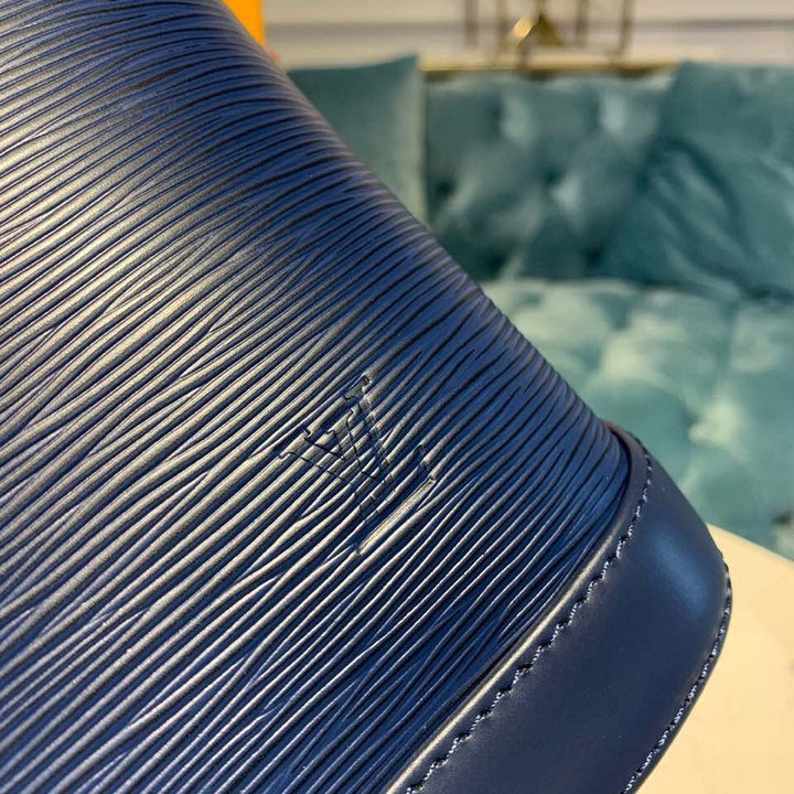 Louis Vuitton Alma PM Epi Navy Blue  Handbags, Shoulder And Crossbody Bags
