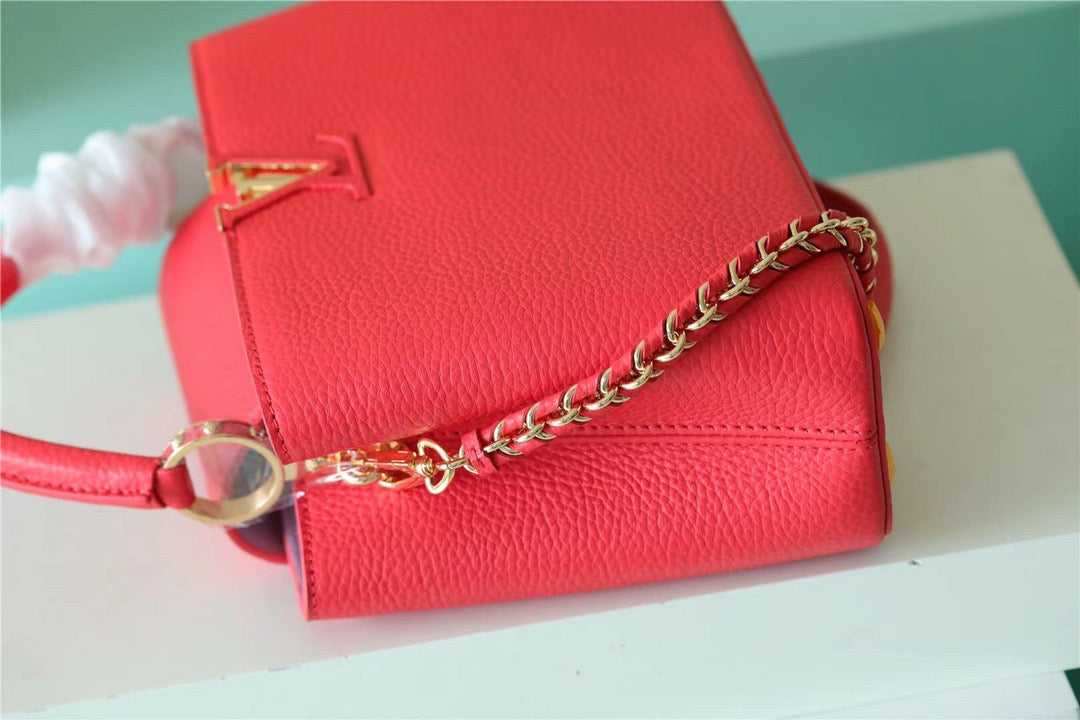 Louis Vuitton Capucines BB Taurillon Red  Bags, Shoulder And Crossbody Bags 10.6in/27cm Louis Vuitton