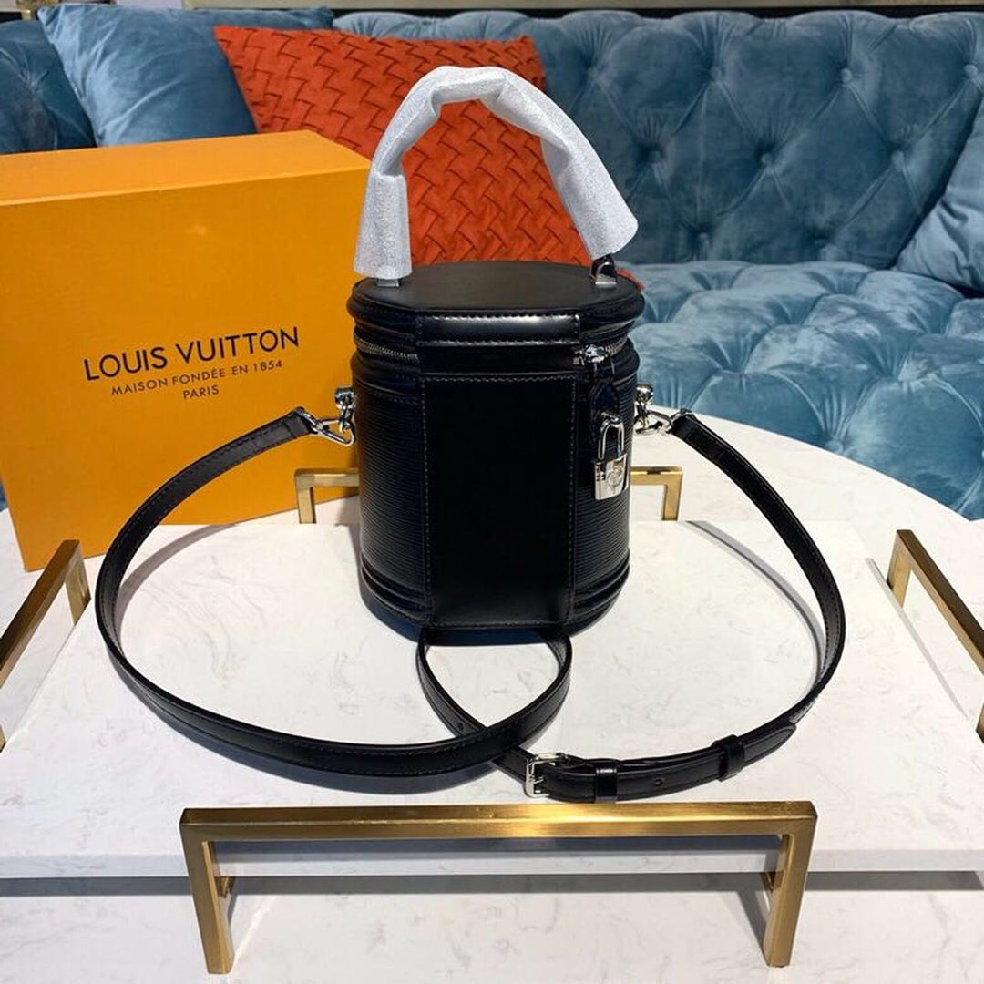 Louis Vuitton Cannes Epi Black  Handbags, Shoulder And Crossbody Bags 5.9in/15cm Louis Vuitton M52226