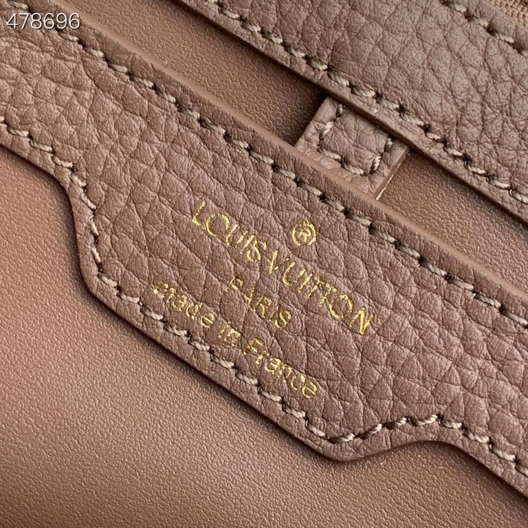 Louis Vuitton Capucines BB Taurillon And Python Taupe Brown/Eau De Rose Pink  Shoulder And Crossbody Bags 10.4in/27cm Louis Vuitton M57539