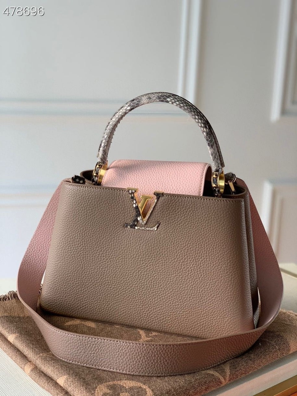 LV Capucines BB Taurillon And Python Taupe Brown/Eau De Rose Pink For Women,  Shoulder And Crossbody Bags 10.4in/27cm LV M57539