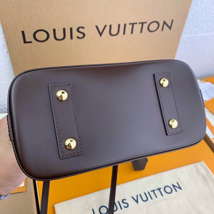 Louis Vuitton Alma BB Damier Ebene Canvas  Handbags, Shoulder And Crossbody Bags