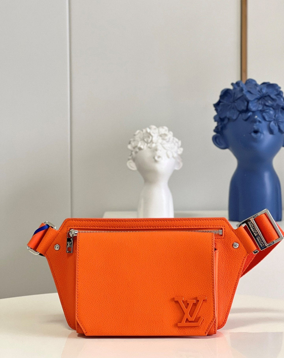 LV Aerogram Slingbag Orange For Men, Bags 30cm LV M59625