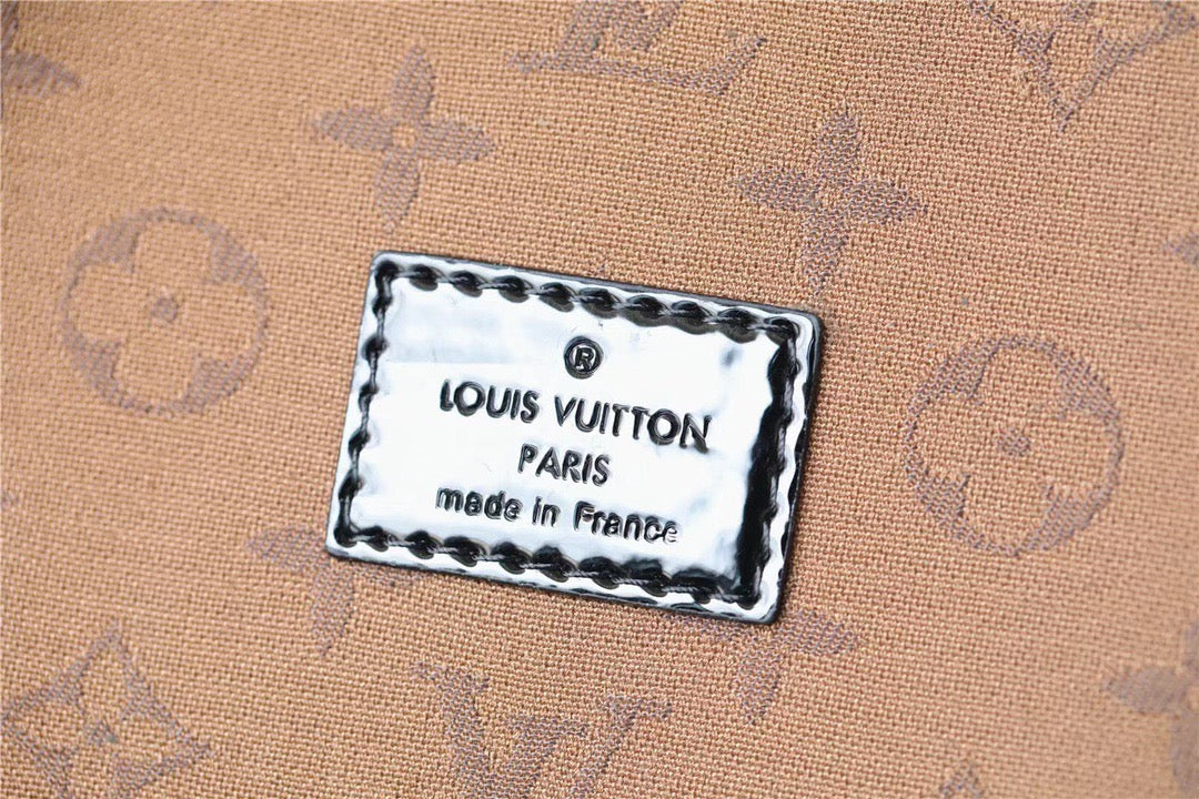 Louis Vuitton Cannes Monogram White  Shoulder And Crossbody Bags 17cm/6.7in Louis Vuitton M20487