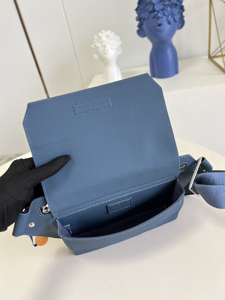 Louis Vuitton Aerogram Slingbag Navy Blue For Men, Bags