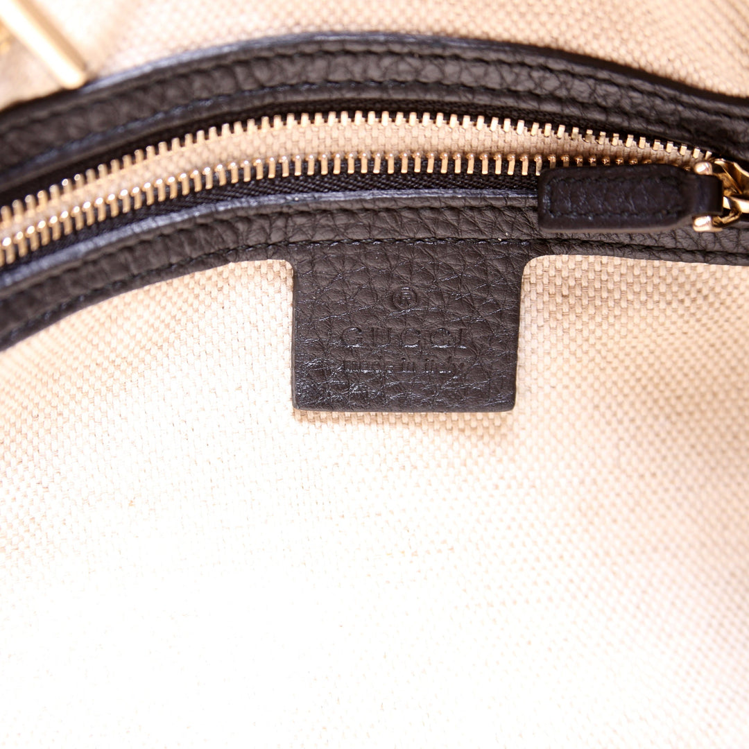 308983 Soho Chain Shoulder Bag