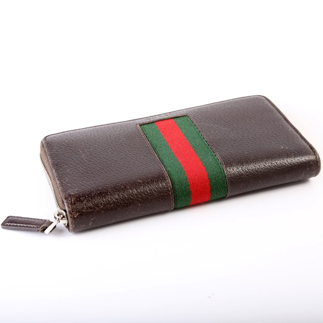 408831 Wed Zip Around Wallet