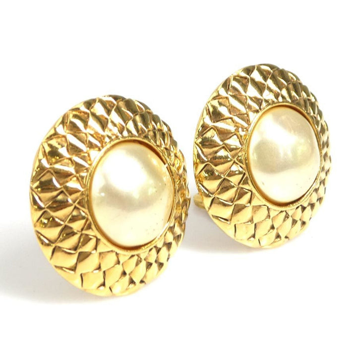 CHANEL earrings metal/fake pearl gold/off white ladies