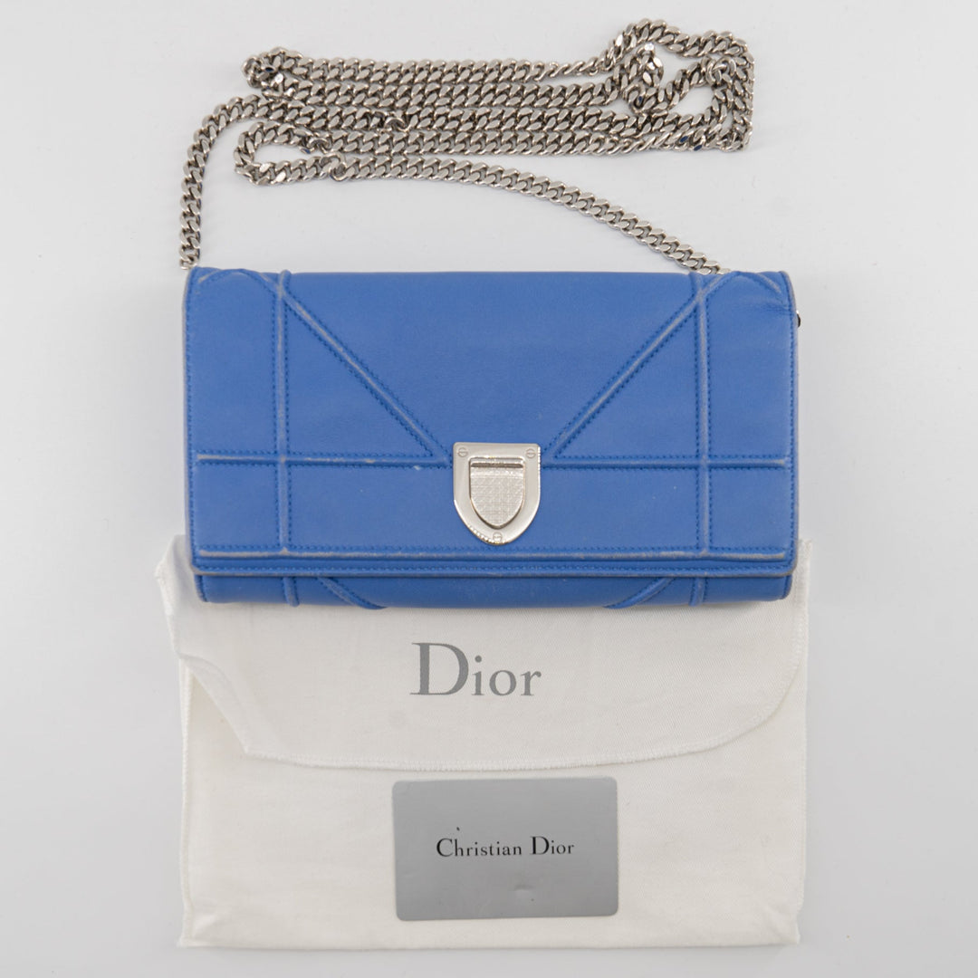 Christian Dior Diorama wallet on chain